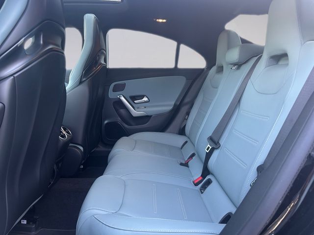 Mercedes-Benz CLA 35 AMG