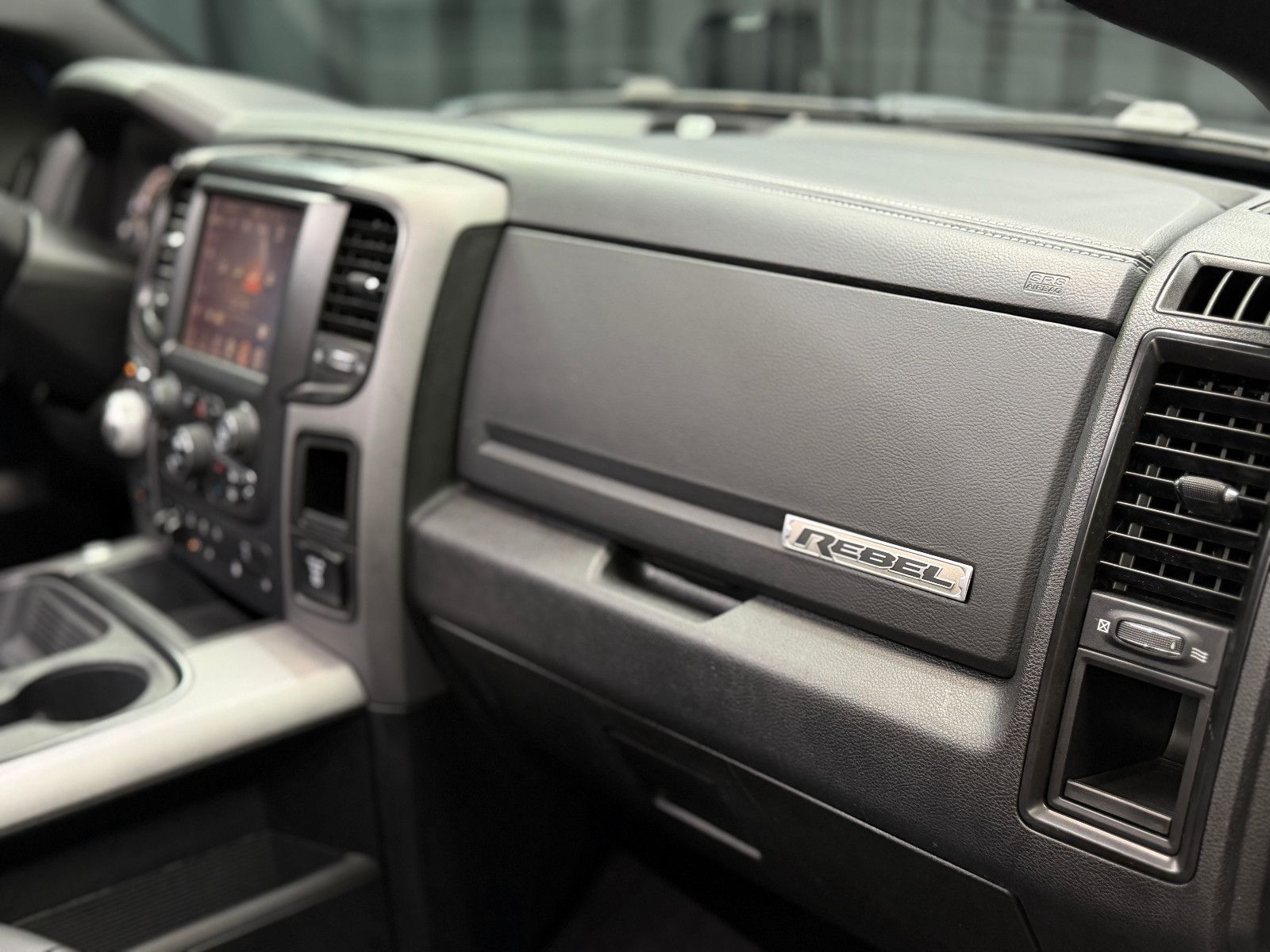 Fahrzeugabbildung Dodge Dodge RAM 1500 5.7 V8 4x4 REBEL|LPG|NAVI|KAMERA|