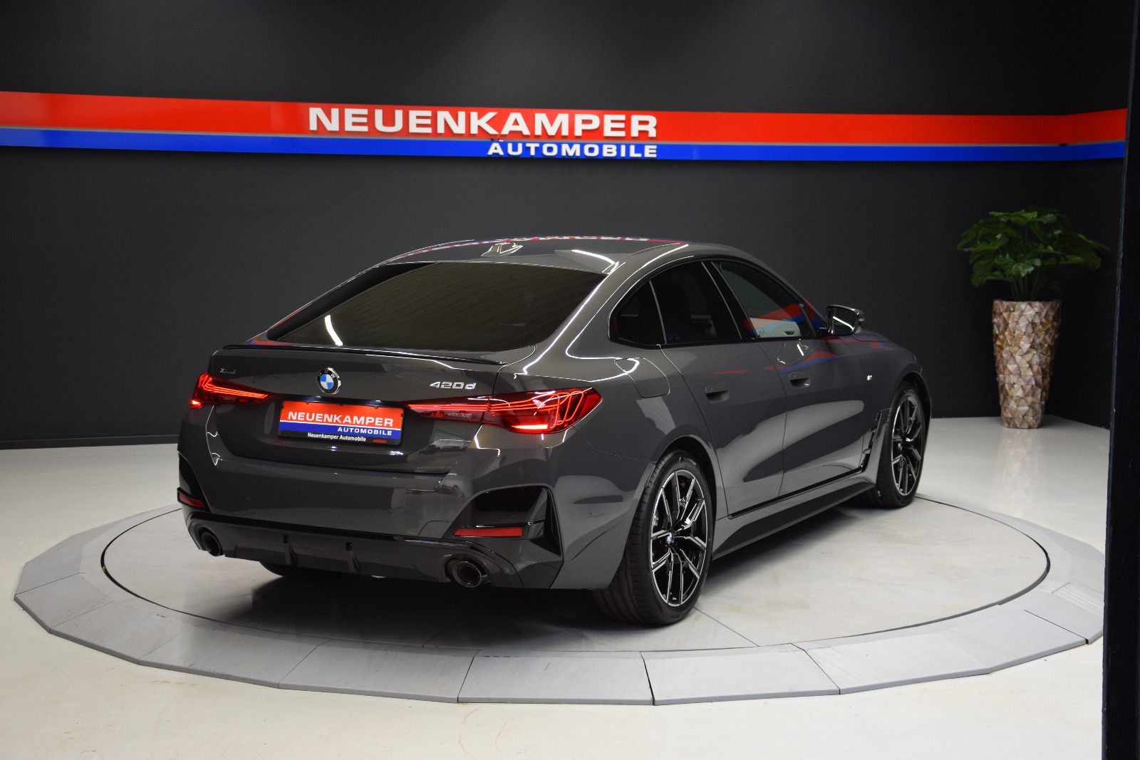 Fahrzeugabbildung BMW 420d Gran Coupé xDrive M sport HuD H&k ACC 360°