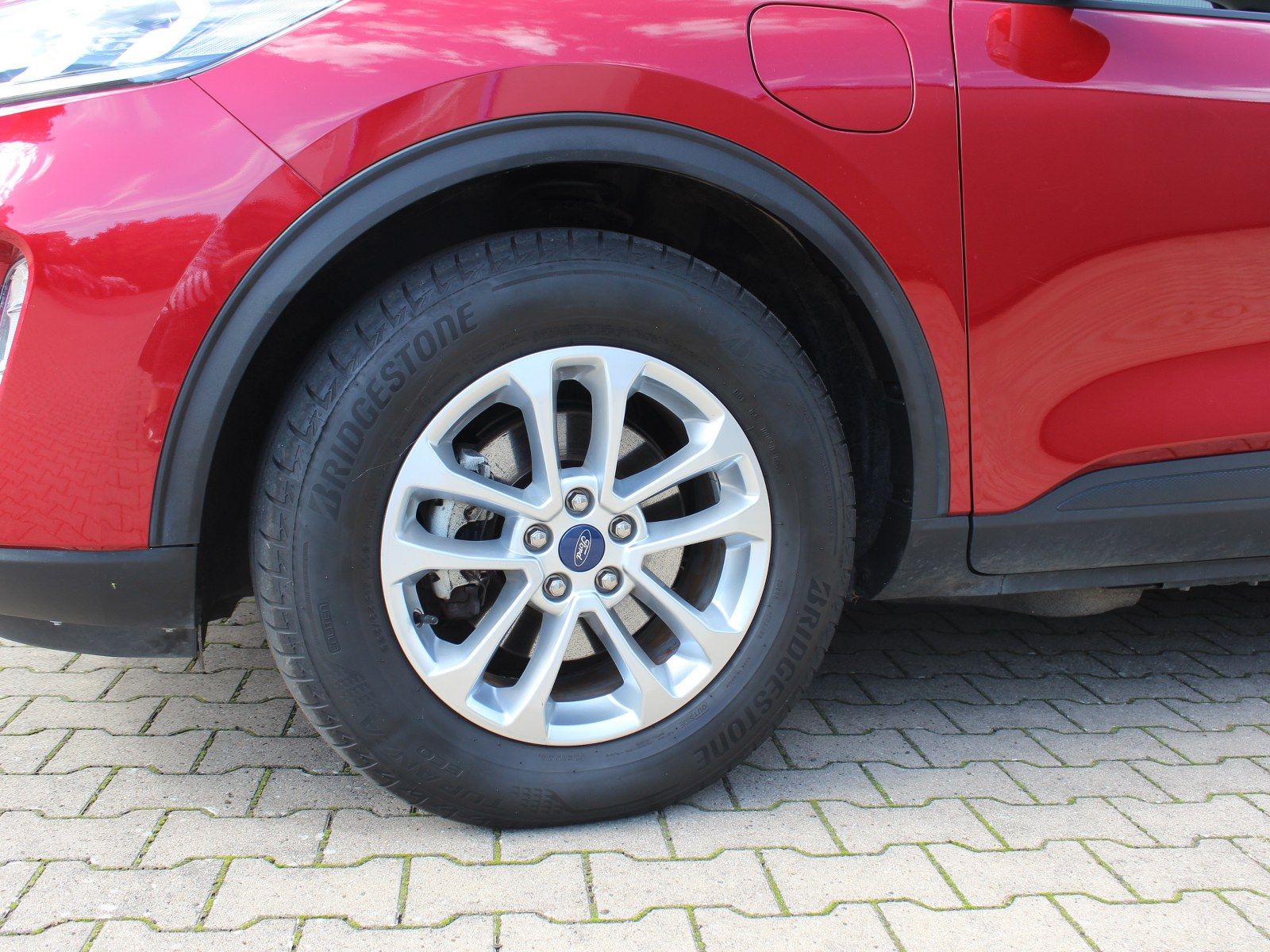 Fahrzeugabbildung Ford Kuga Plug-In Hybrid Titanium 2,5 Duratec