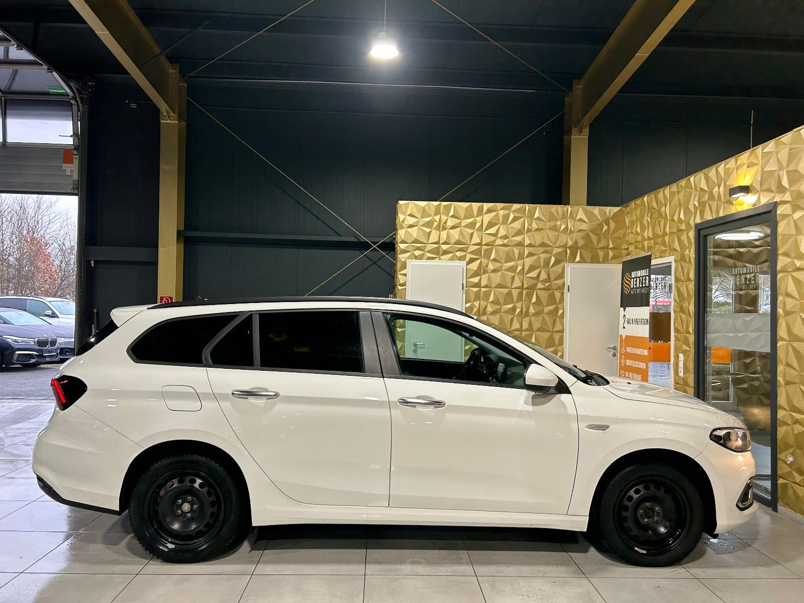 Fahrzeugabbildung Fiat Tipo City Life/ACC/SHZ/KAMERA/NAVI/SPURHALTE