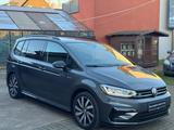 Volkswagen Touran 1.5 TSI DSG R-LINE 7-SITZE LED BLACK PACK - VW Touran Gebrauchtwagen in Oberhausen