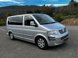 Volkswagen T5 Multivan Comfortline 2,5 TDI (5 Zylinder)