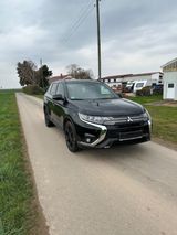 Mitsubishi Outlander 4WD 2.0 Spirit+ CVT7 - Mitsubishi Outlander: Cvt