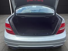 Mercedes-Benz C 180 CGI BlueEfficiency  *PDC*Klimaautomatik*