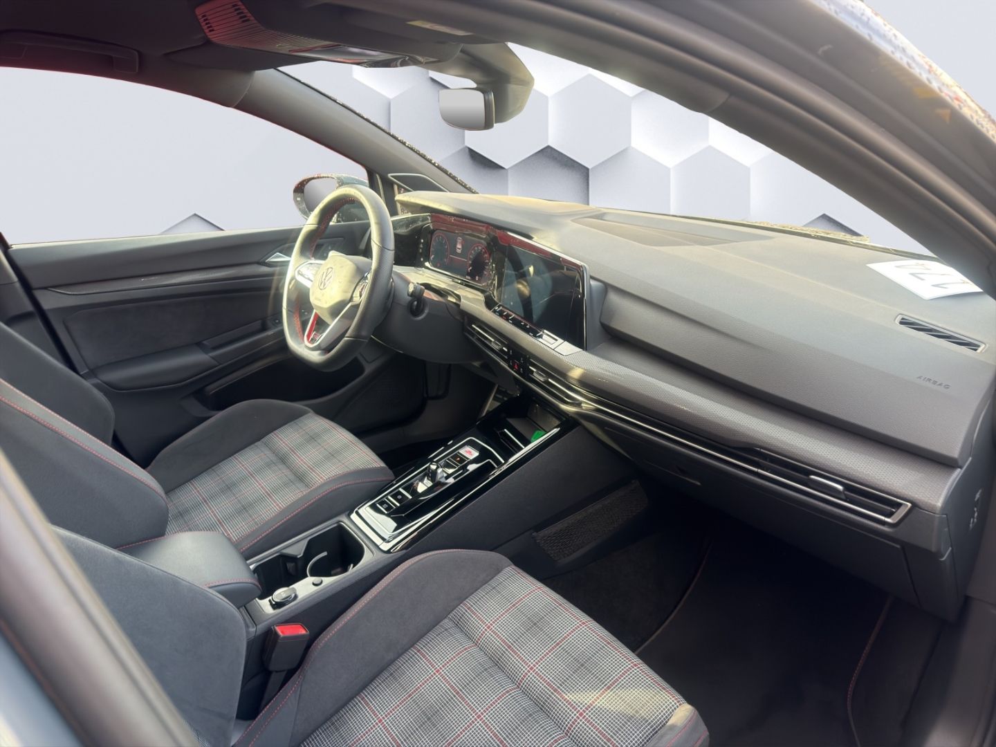 Golf VIII 2.0 TSI DSG 180kW AHZV LED HuD Sitzhei