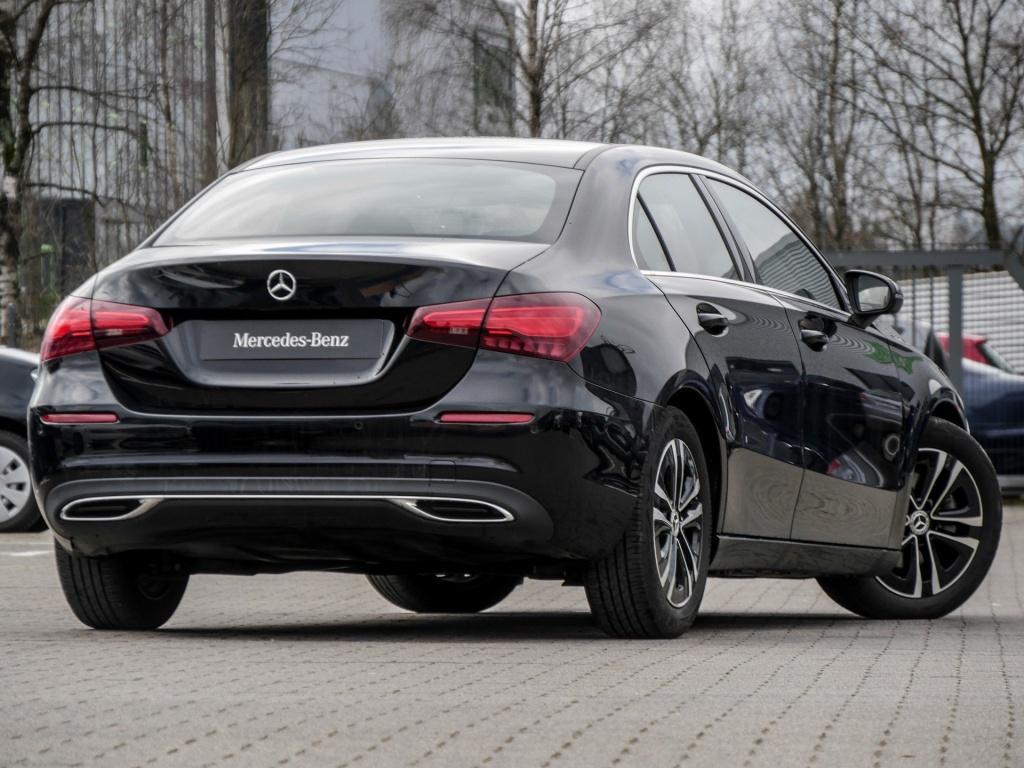 Mercedes-Benz A 200 d Limo Progresive/Pano/LED/Kamera/Shz/17''