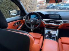 BMW M3 xDrive Competition/ H&K/ BICOLOR/ CARBON SEAT BMW M3 xDrive Competition/ H&K/ BICOLOR/ CARBON SEAT