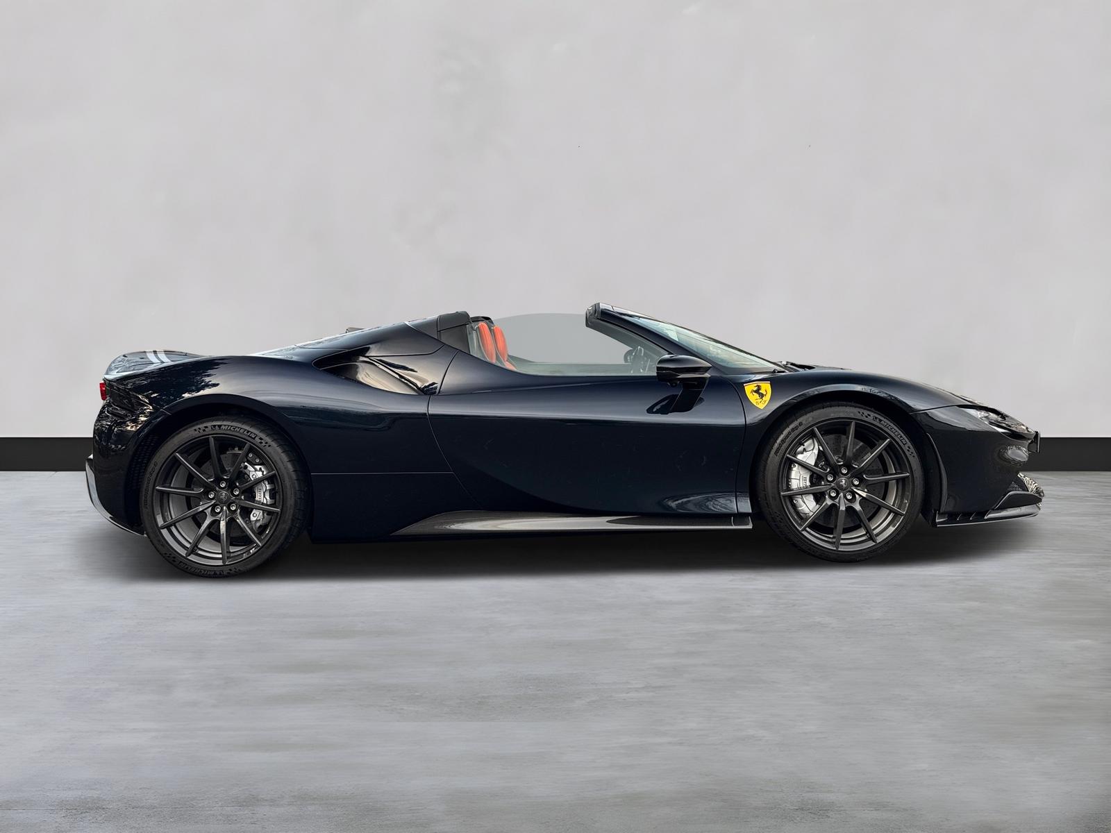 Ferrari SF90 Spider *Embleme*Navi*PDC*Klima*Leder*
