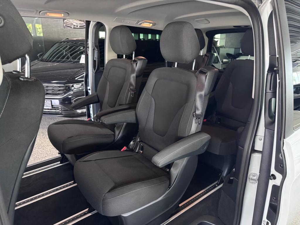 Mercedes-Benz V 250