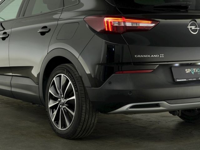 Grandland X PHEV ULTIMATE 4WD AT+LED+NAVI+360 GR