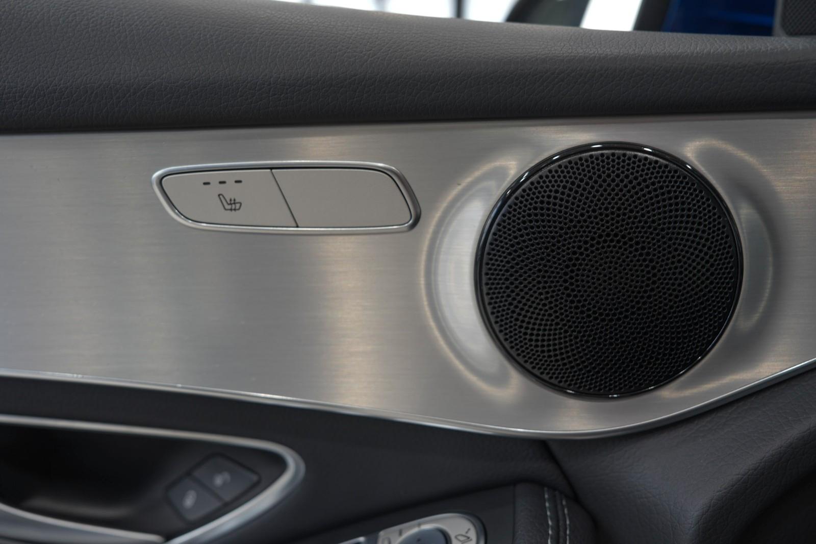 Mercedes-Benz GLC 300 4M*AMG-LINE*LEDER*LED*KAMERA*1.HAND