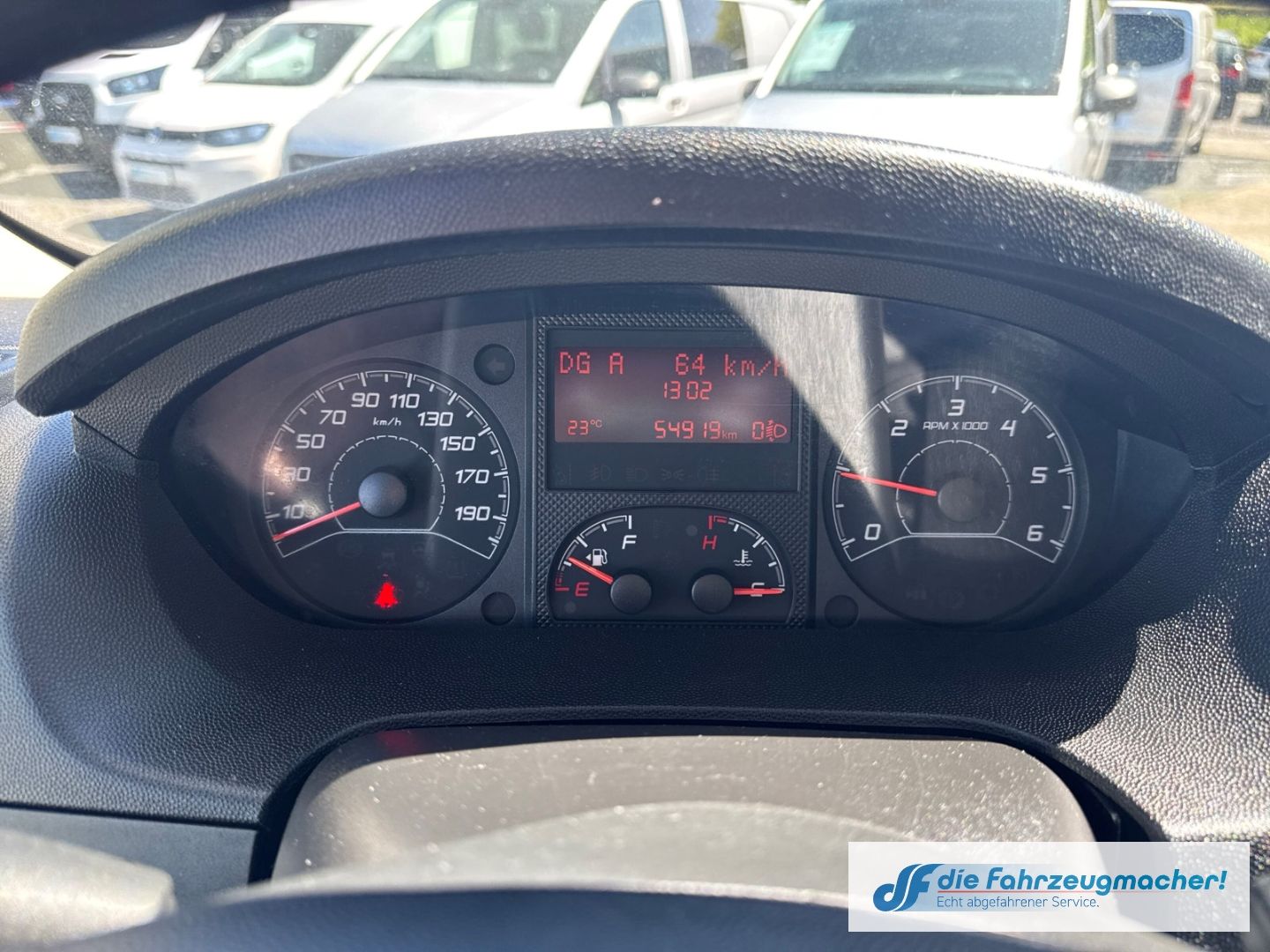 Fahrzeugabbildung Peugeot Boxer Kasten 330 L1H1 Pro BlueHDi 140 Stop&Start