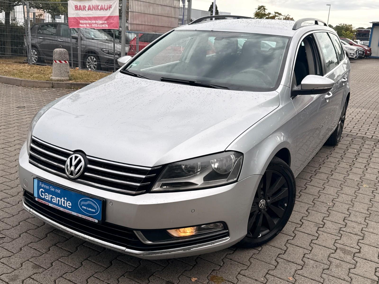 Volkswagen Passat 2012 — interior