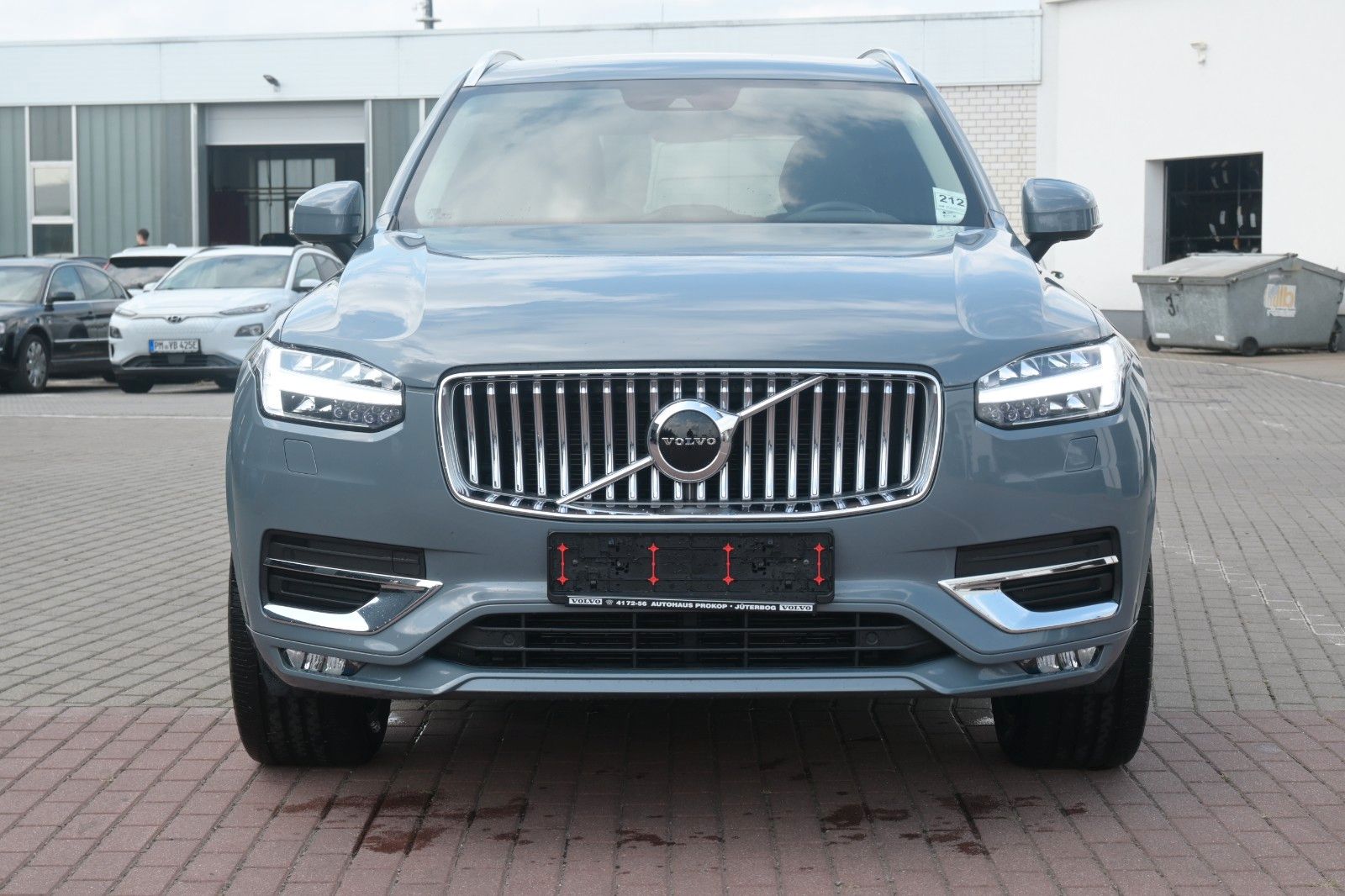 Fahrzeugabbildung Volvo XC90 B5 Inscrip. AWD*LUFT*H&K*ACC*NAV*STDHZG*RFK