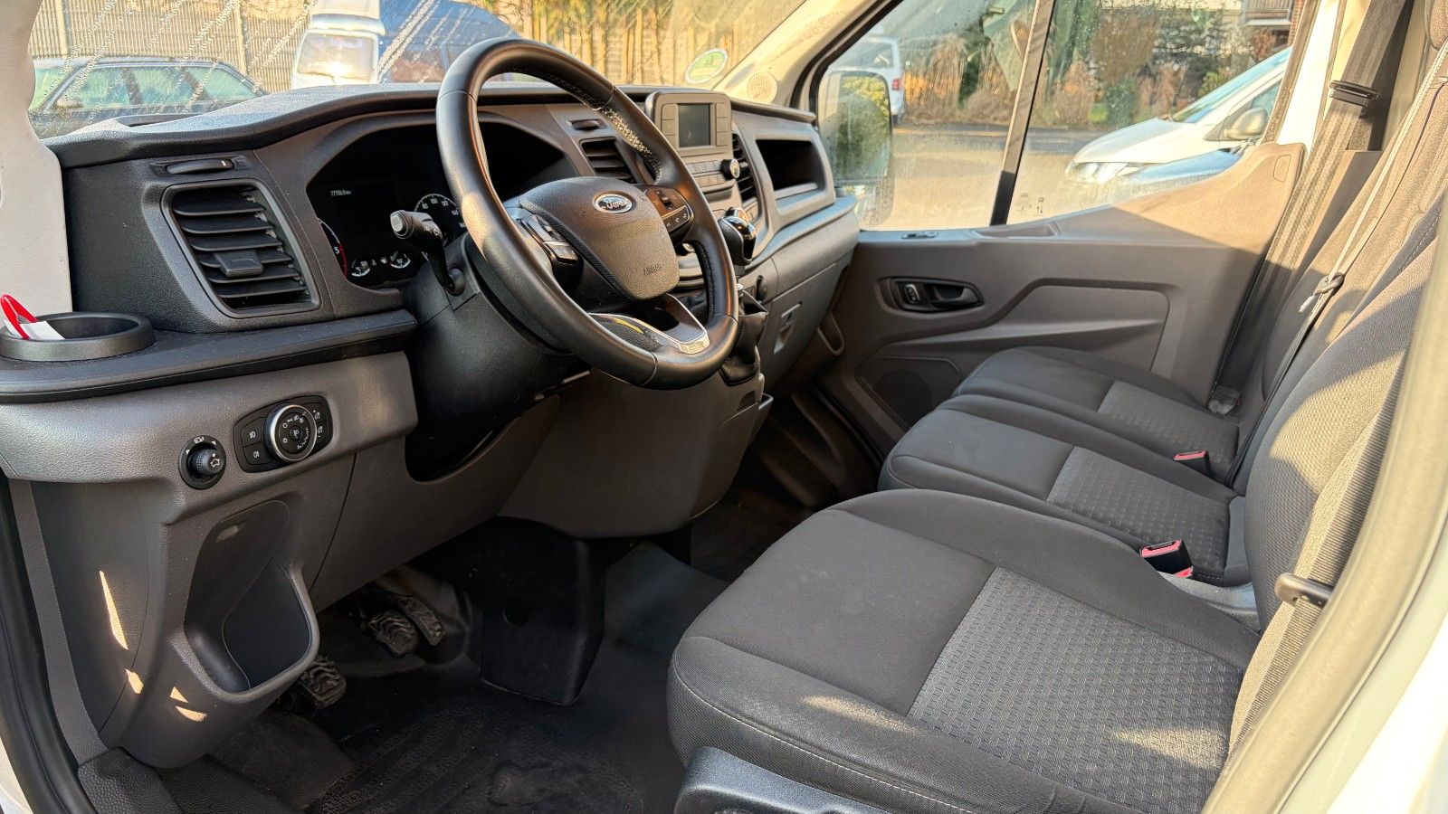 Fahrzeugabbildung Ford Transit Kasten 350 L4 H3 Trend