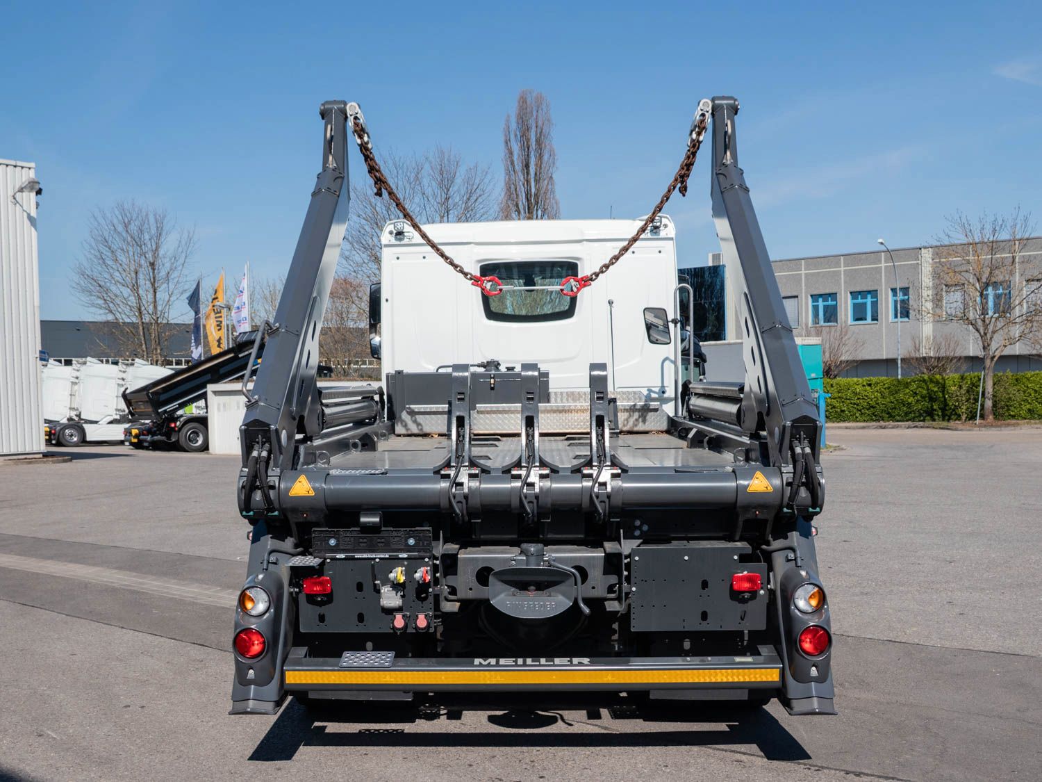 Fahrzeugabbildung DAF XD 410 FA Meiller Absetzkipper