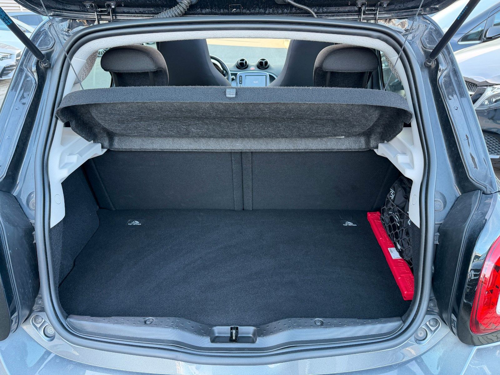Fahrzeugabbildung Smart ForFour PASSION Tempomat+Klima+Faltdach+SHZ+BT