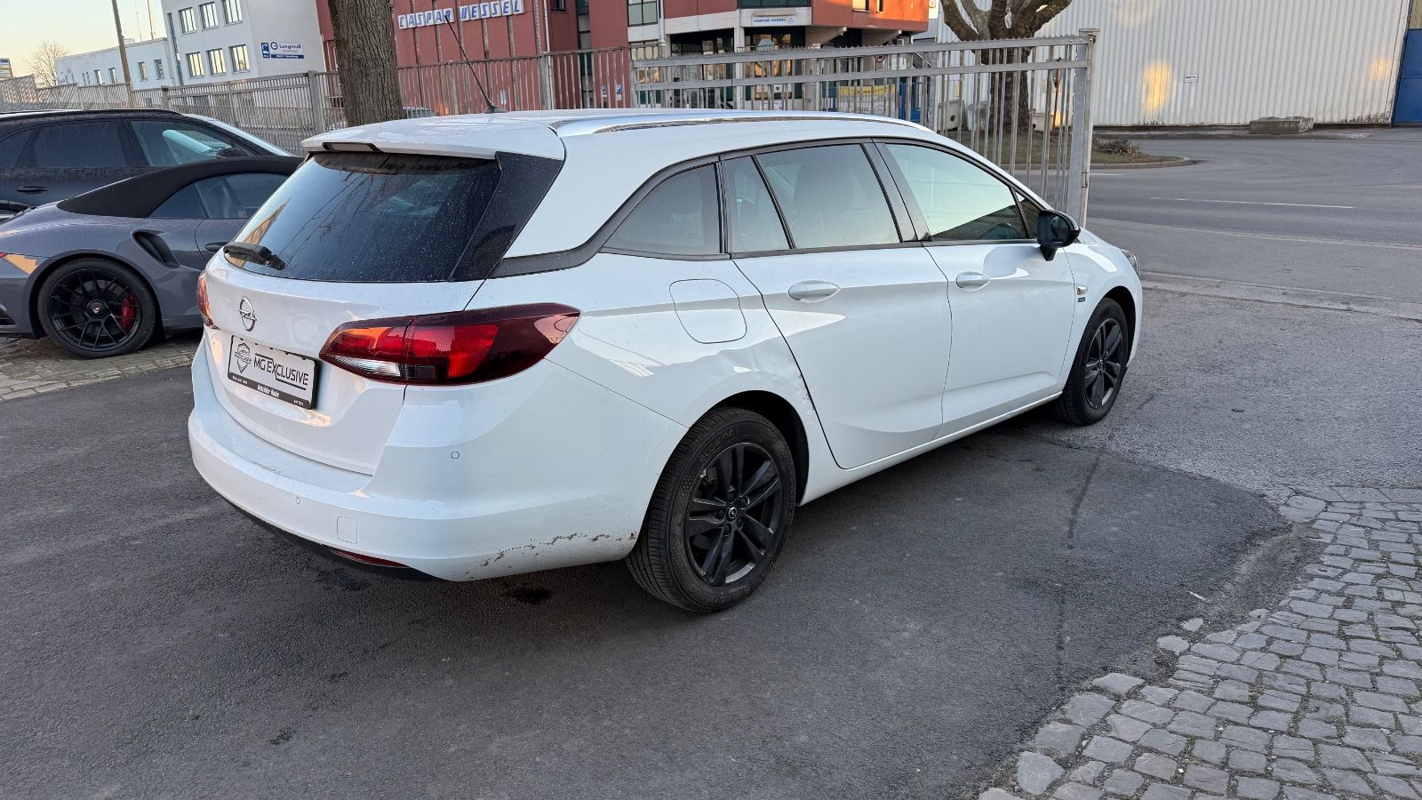 Fahrzeugabbildung Opel Astra K Sports Tourer Opel 2020 Start/Stop