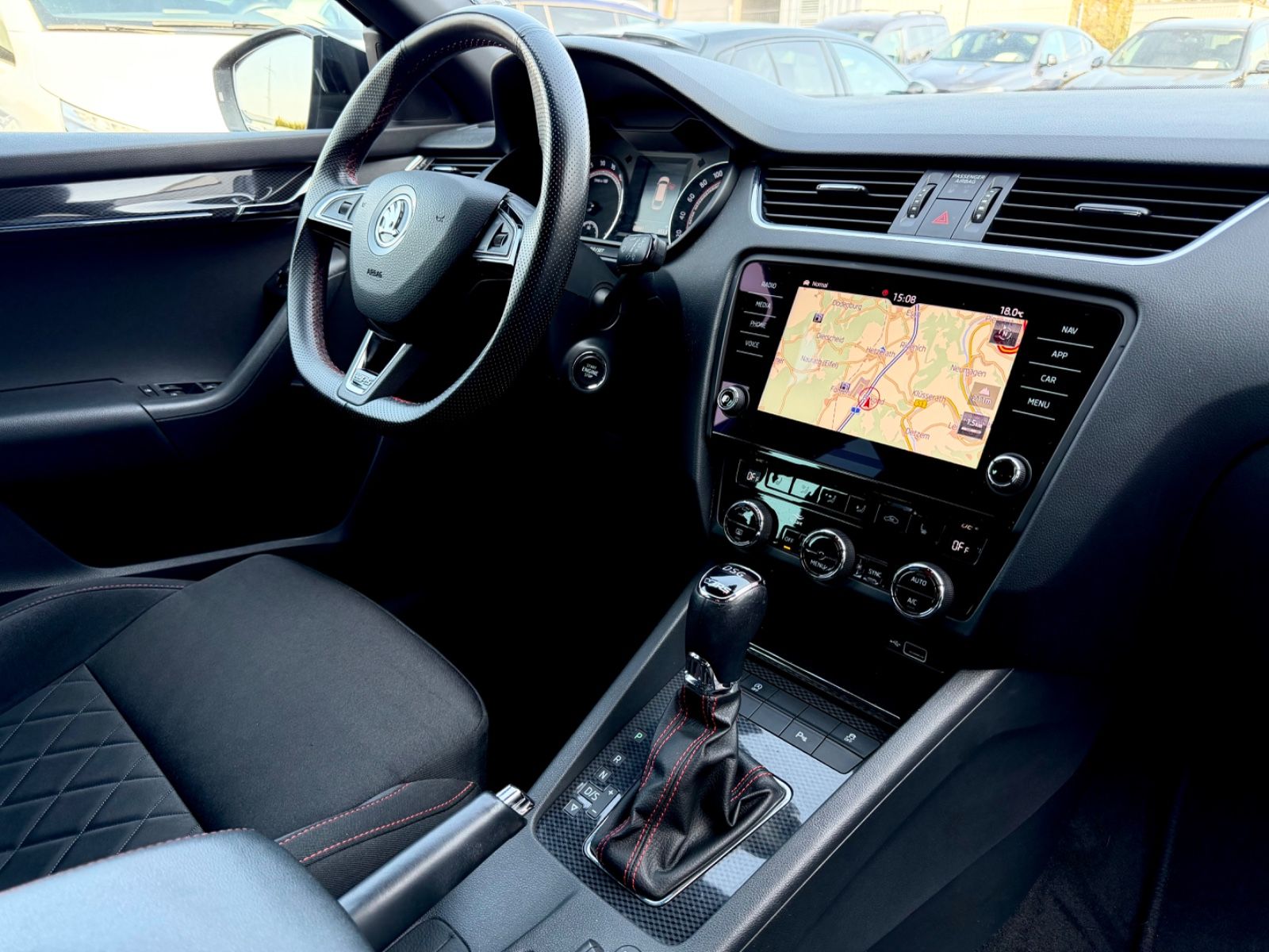 Skoda Octavia Combi RS 2.0 TDI DSG 4x4 LED ACC CAM foto 12