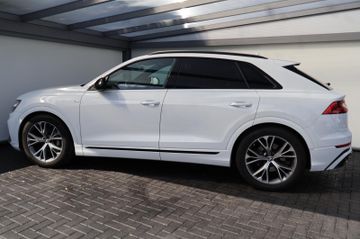 Audi Q8 - 6