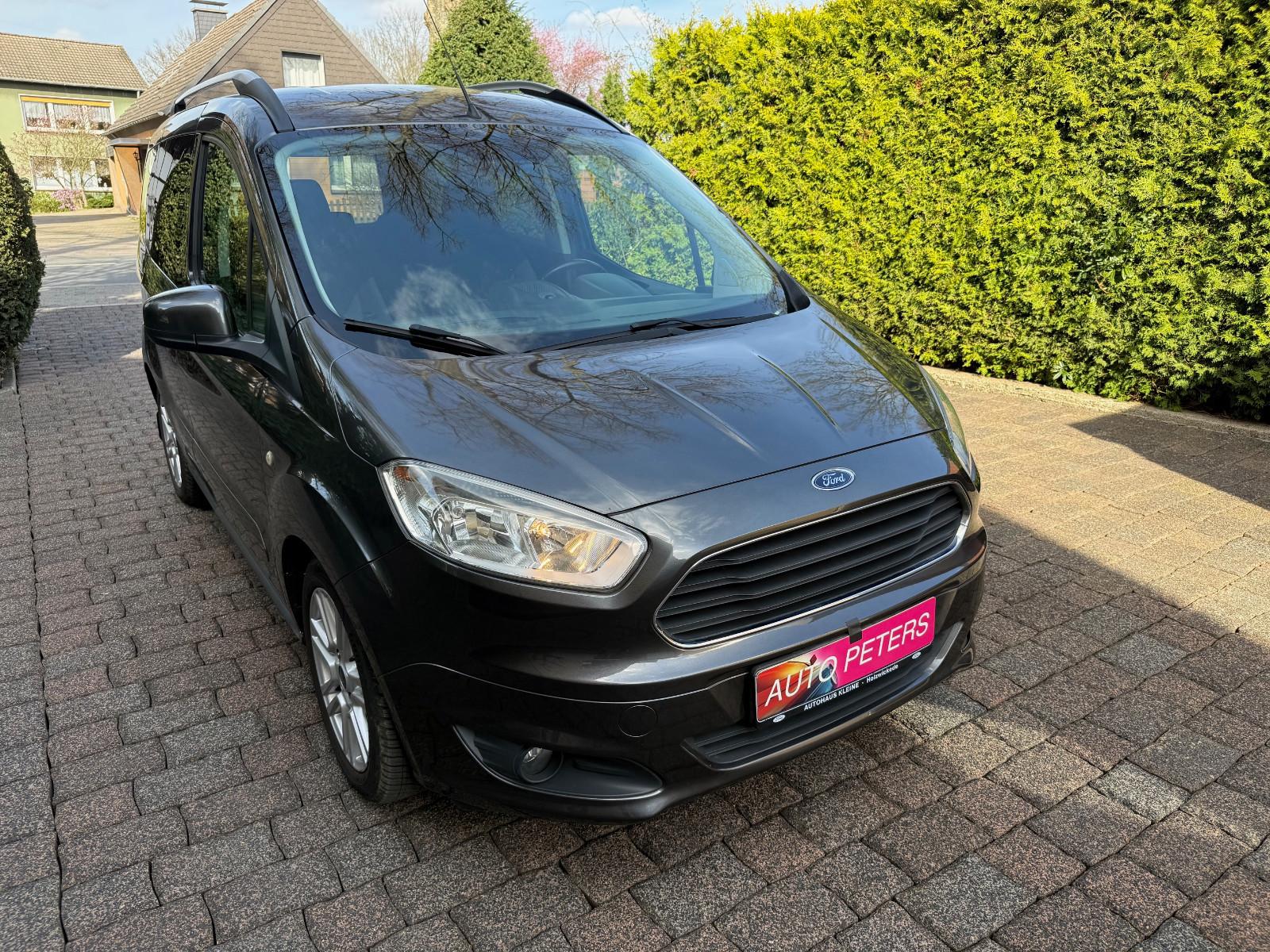 Ford Tourneo Courier Titanium