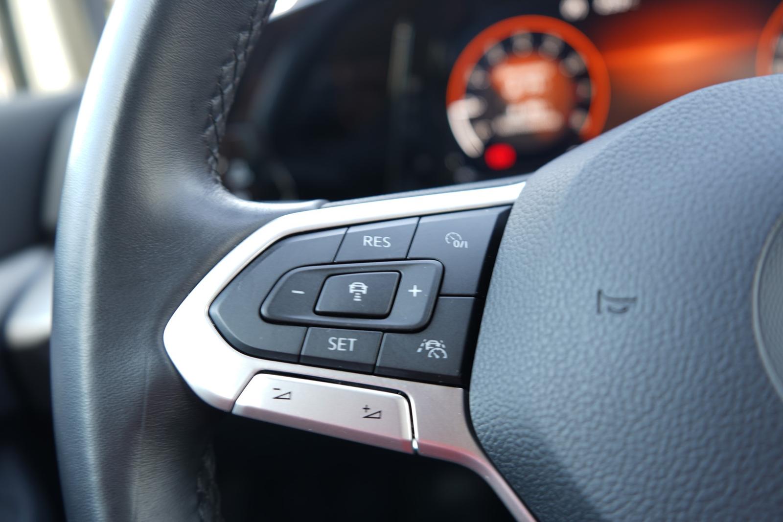 Volkswagen Golf VIII 1.5 16V TSI Life LED App-Connect ACC, миниатюра 21