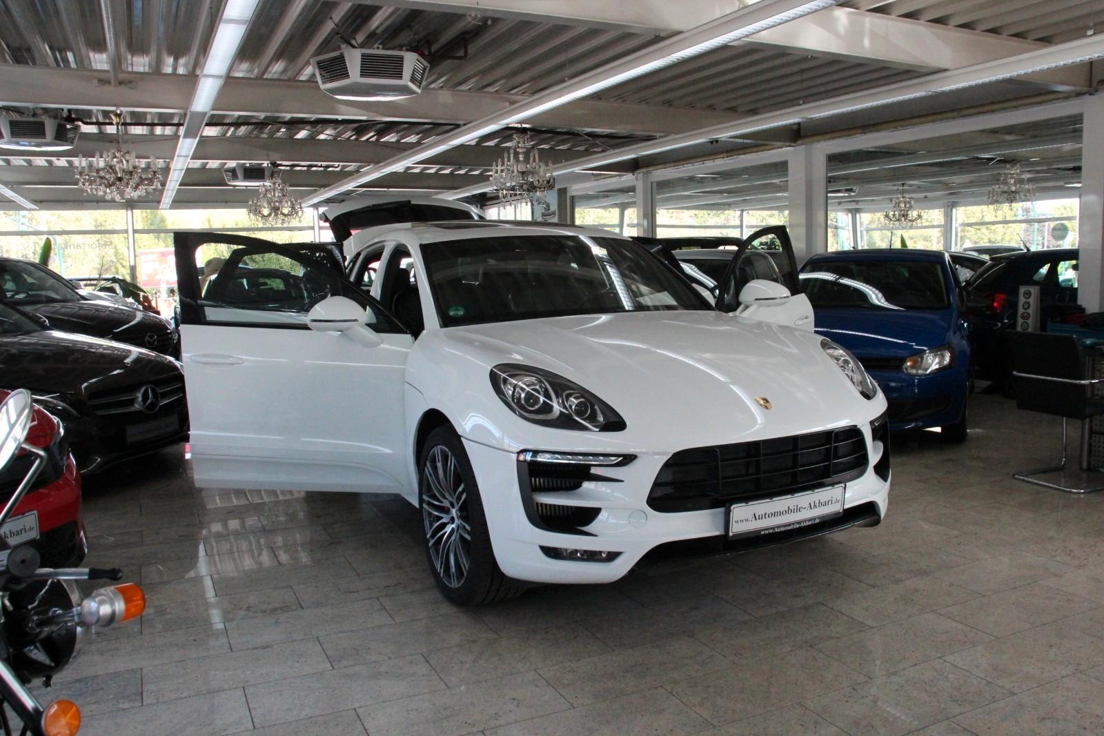 Porsche Macan Turbo *BOSE/Pano/Sitzbelüftung*