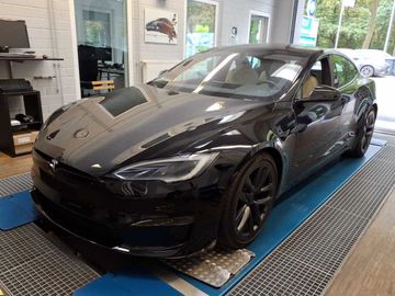Tesla Model S Dual Motor Performance