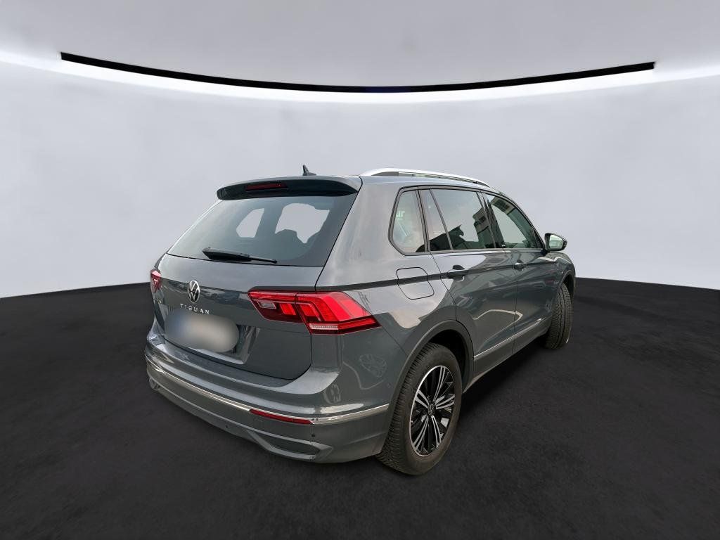 Fahrzeugabbildung Volkswagen Tiguan Active TSI *Navi*Cam*PDC*ACC*LED*Sitzhzg*