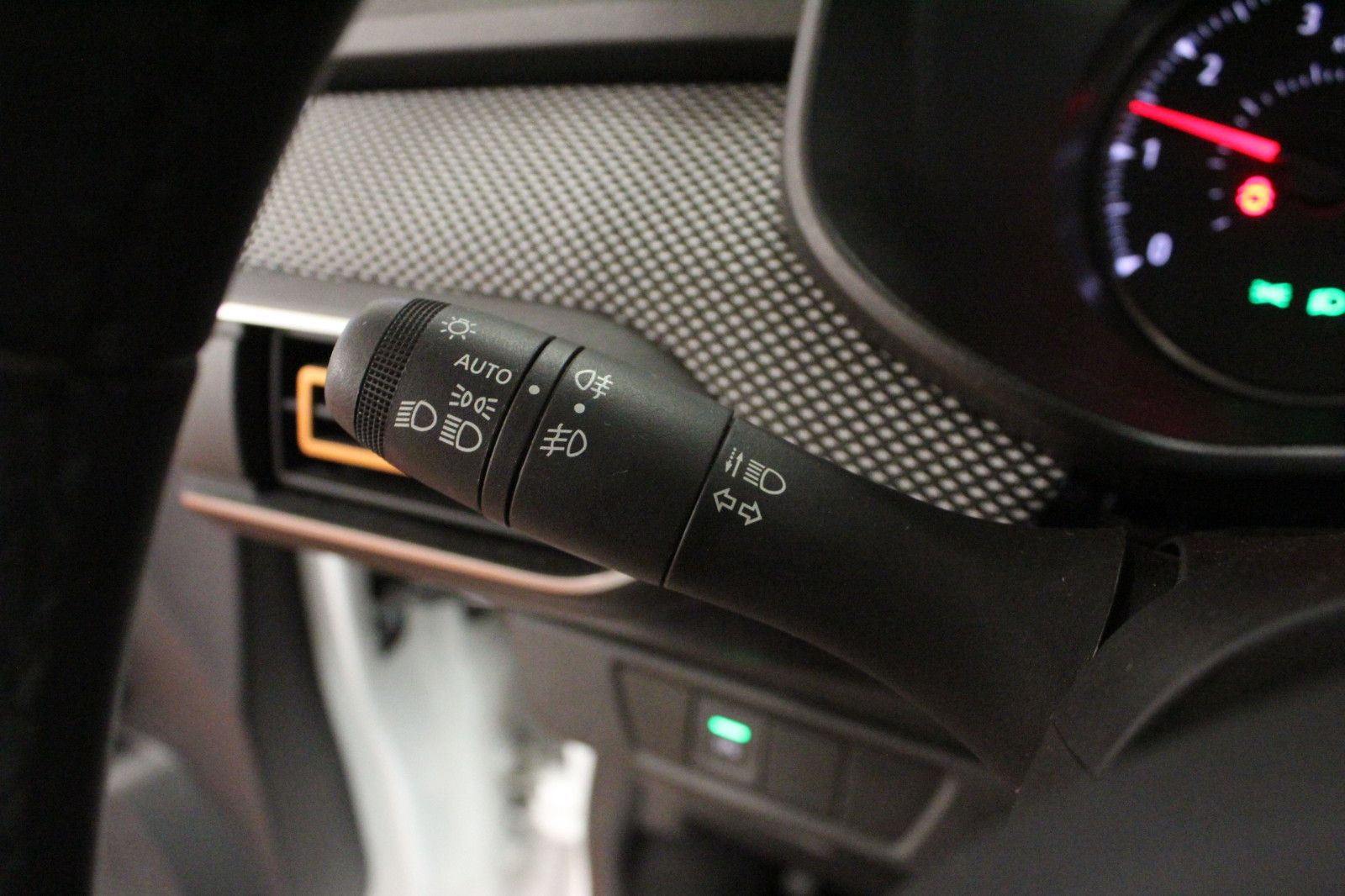 Fahrzeugabbildung Dacia Sandero Stepway TCe 100 ECO-G Comfort *Media-Dis