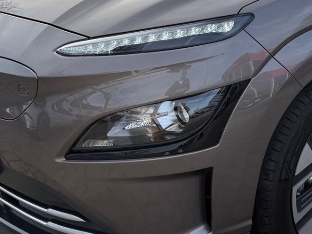 Fahrzeugabbildung Hyundai KONA Edition 30+ Elektro 2WD +NAVI+KLIMA+RFK+PDC