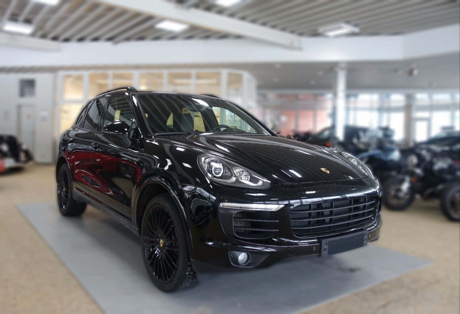 PORSCHE Cayenne