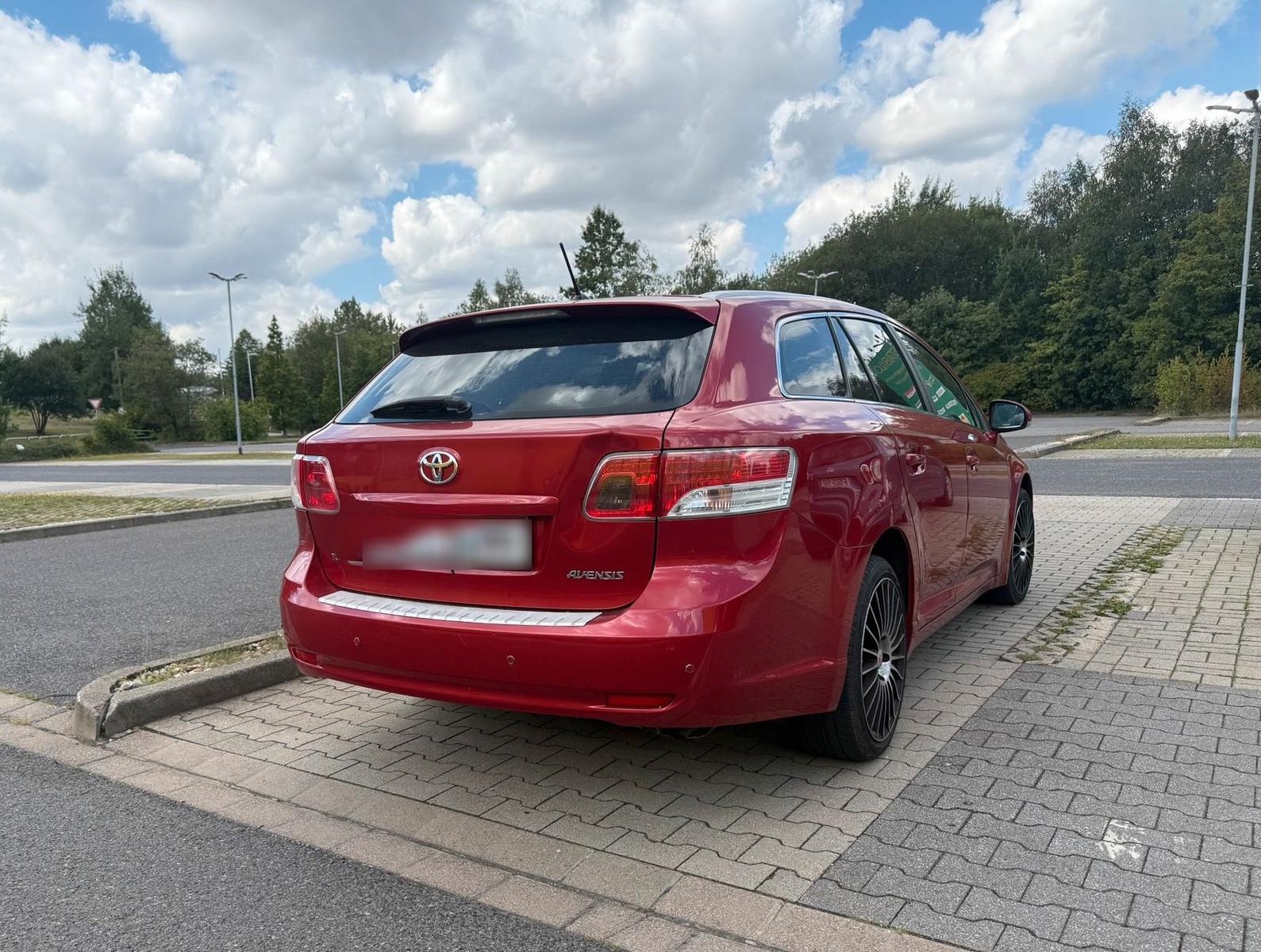 Toyota Avensis 2008 — photo 13