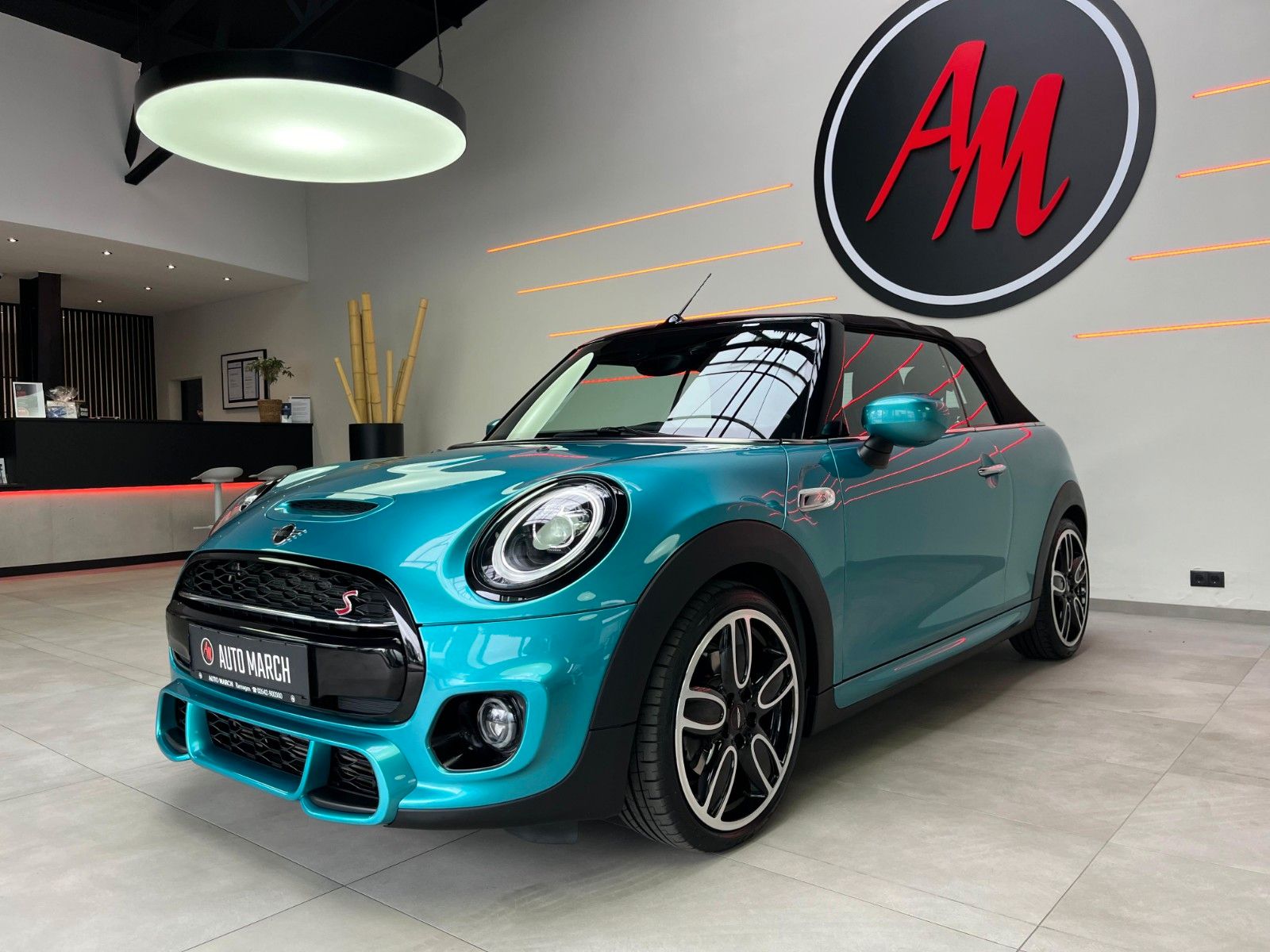 Fahrzeugabbildung MINI Cooper S Cabrio*JCW-Kit*JCW-Sitze*LED*Virtual*