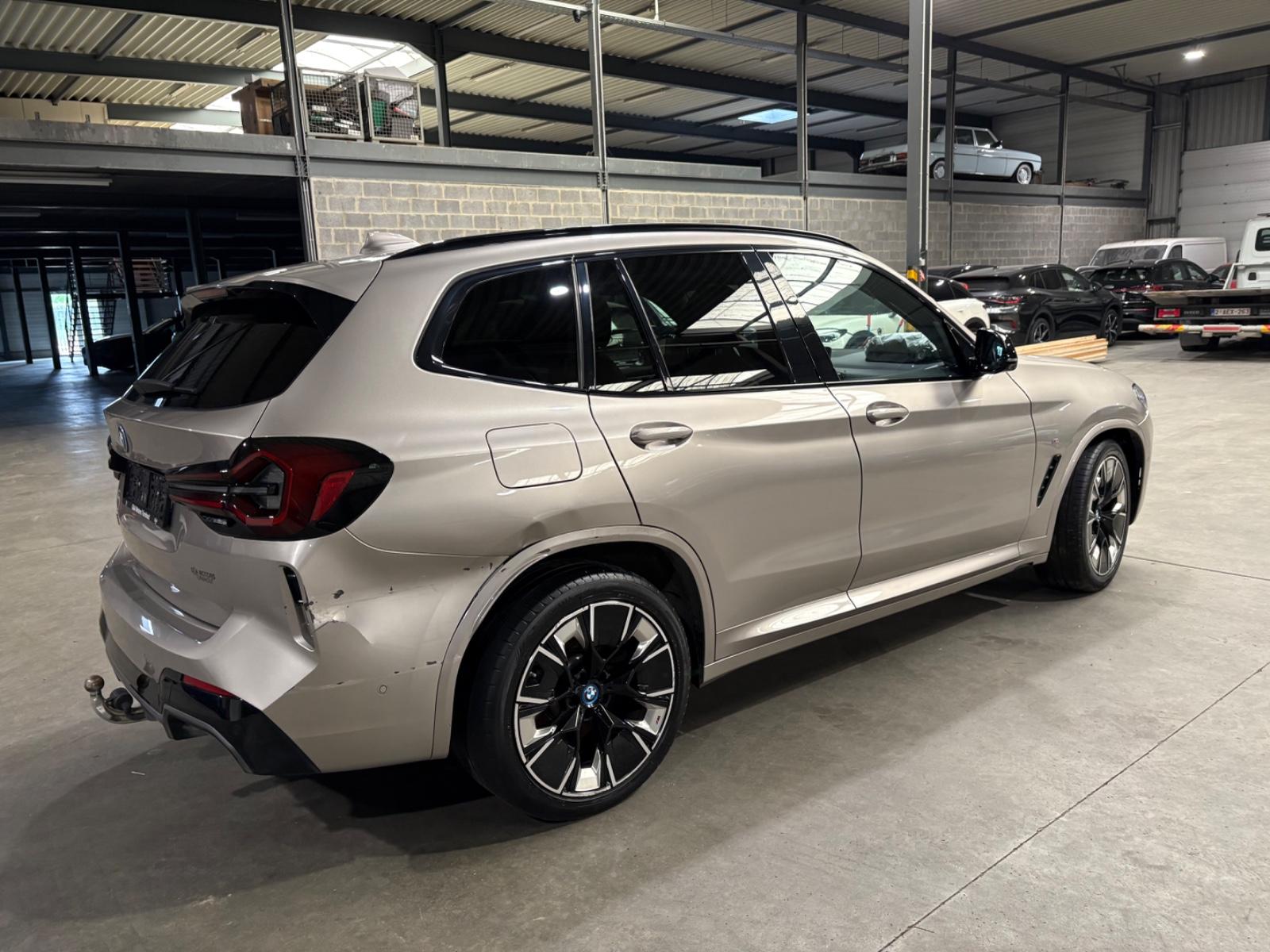 BMW iX3 M-PAKET SHADOW LINE  /. 80KWH