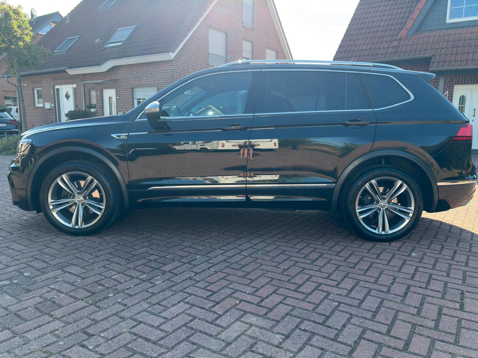 Volkswagen TIGUAN ALLSPACE / R-Line/ 240PS / PANO