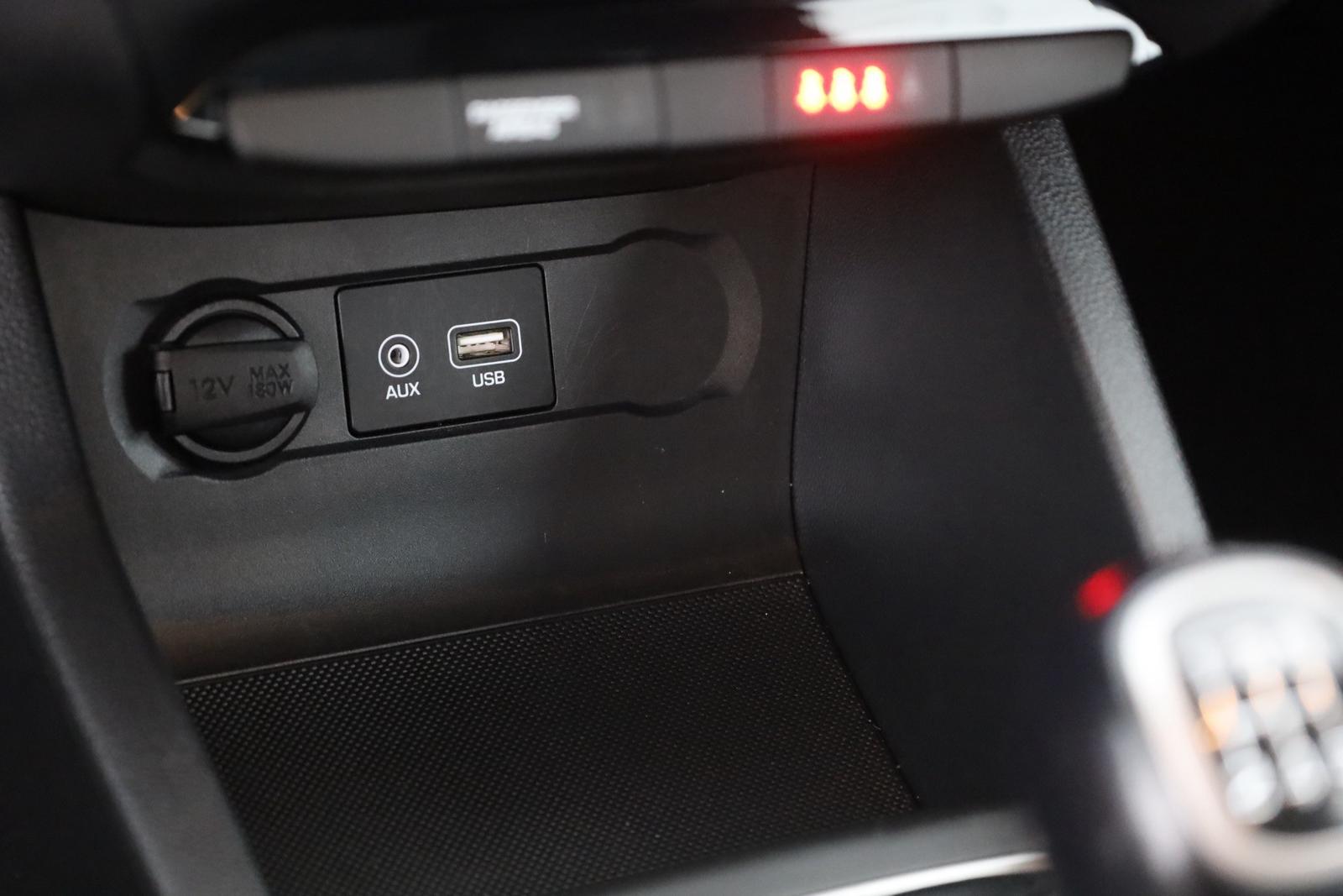 Hyundai i20 1.2 Select Tempomat Klima USB AUX Spurhalte, миниатюра 13