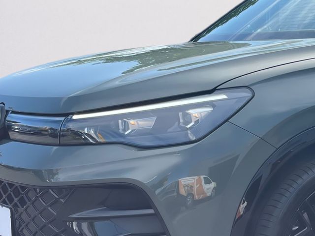 Tiguan 2.0 TDI 4M DSG R-LINE BLACKSTYLE AHK+KAM+