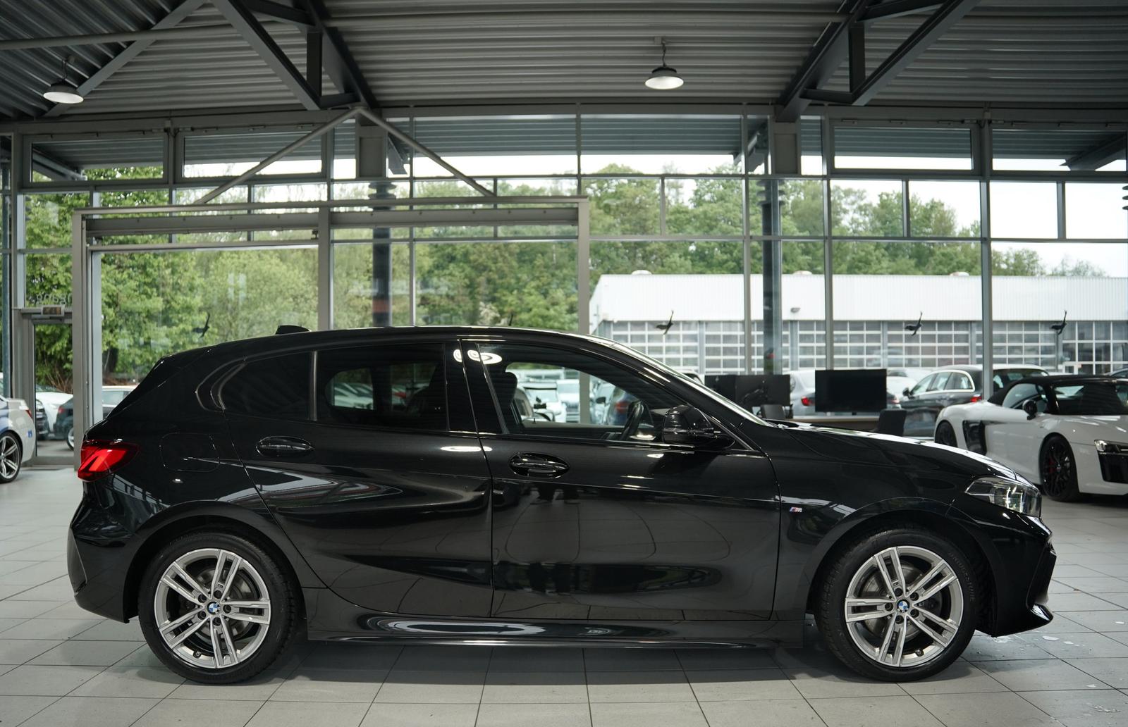 BMW 118 i M Sport *Live-Cockpit *Shadow *Sportsitze, миниатюра 4