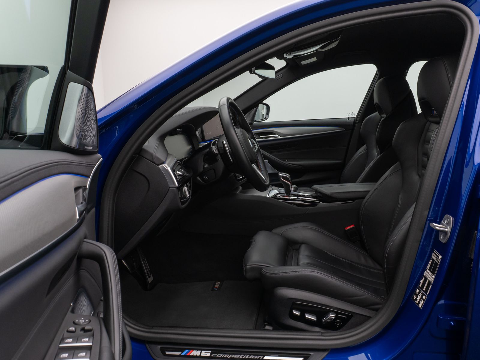 Fahrzeugabbildung BMW M5 Competition xD 360°HUD DAB B&W SoftCl Komfort