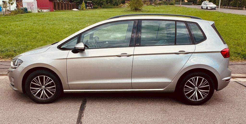 Image of Volkswagen Golf Sportsvan