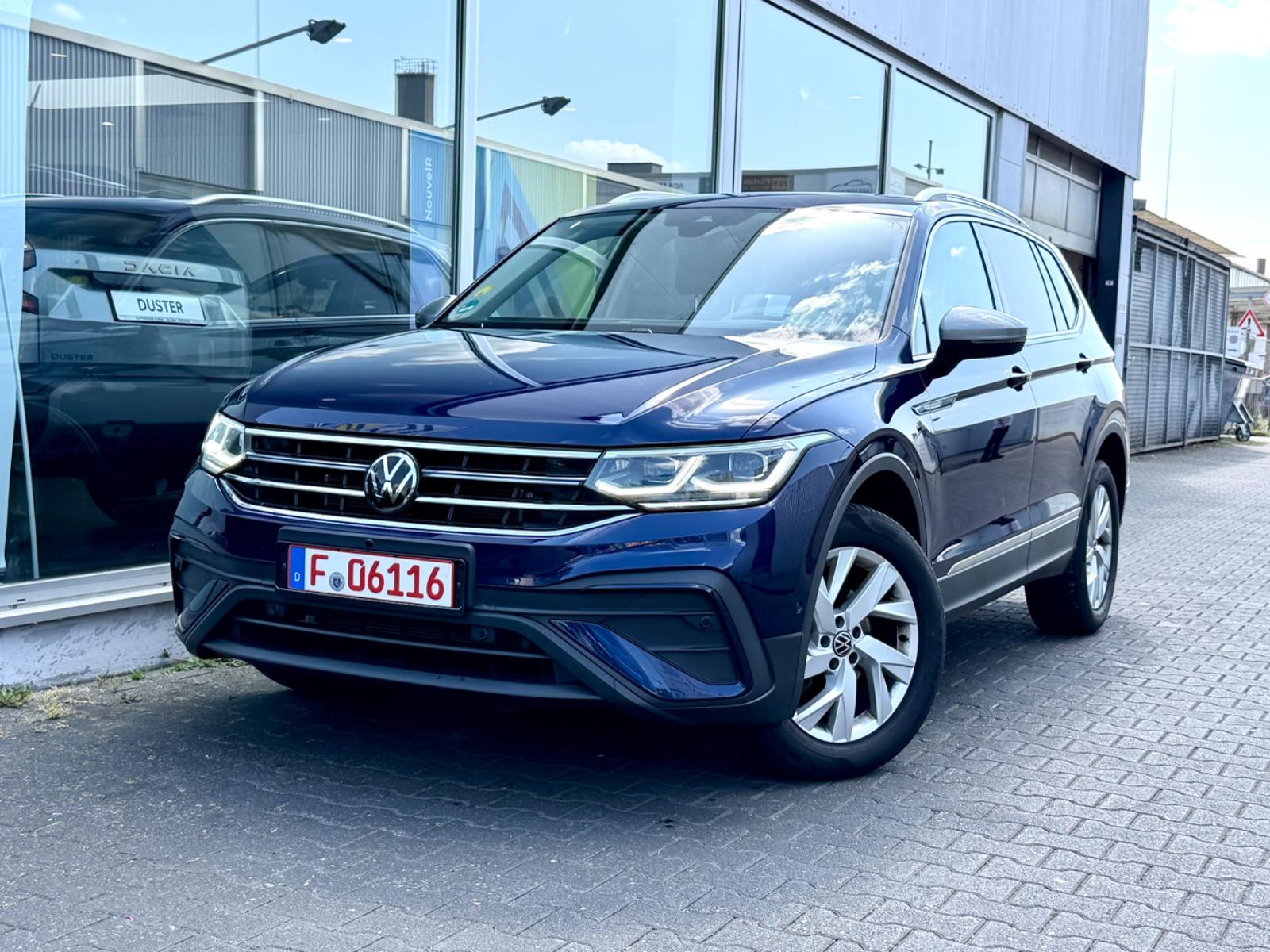 Volkswagen Tiguan Allspace Life IQ-Light/Pano/Leder/AHK/360