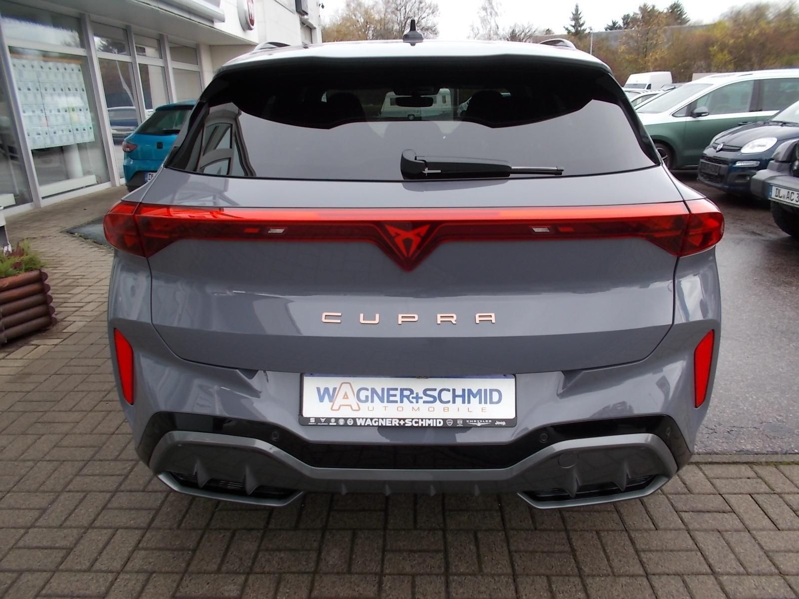 Fahrzeugabbildung CUPRA Terramar VZ 2.0 TSI 4Drive DSG