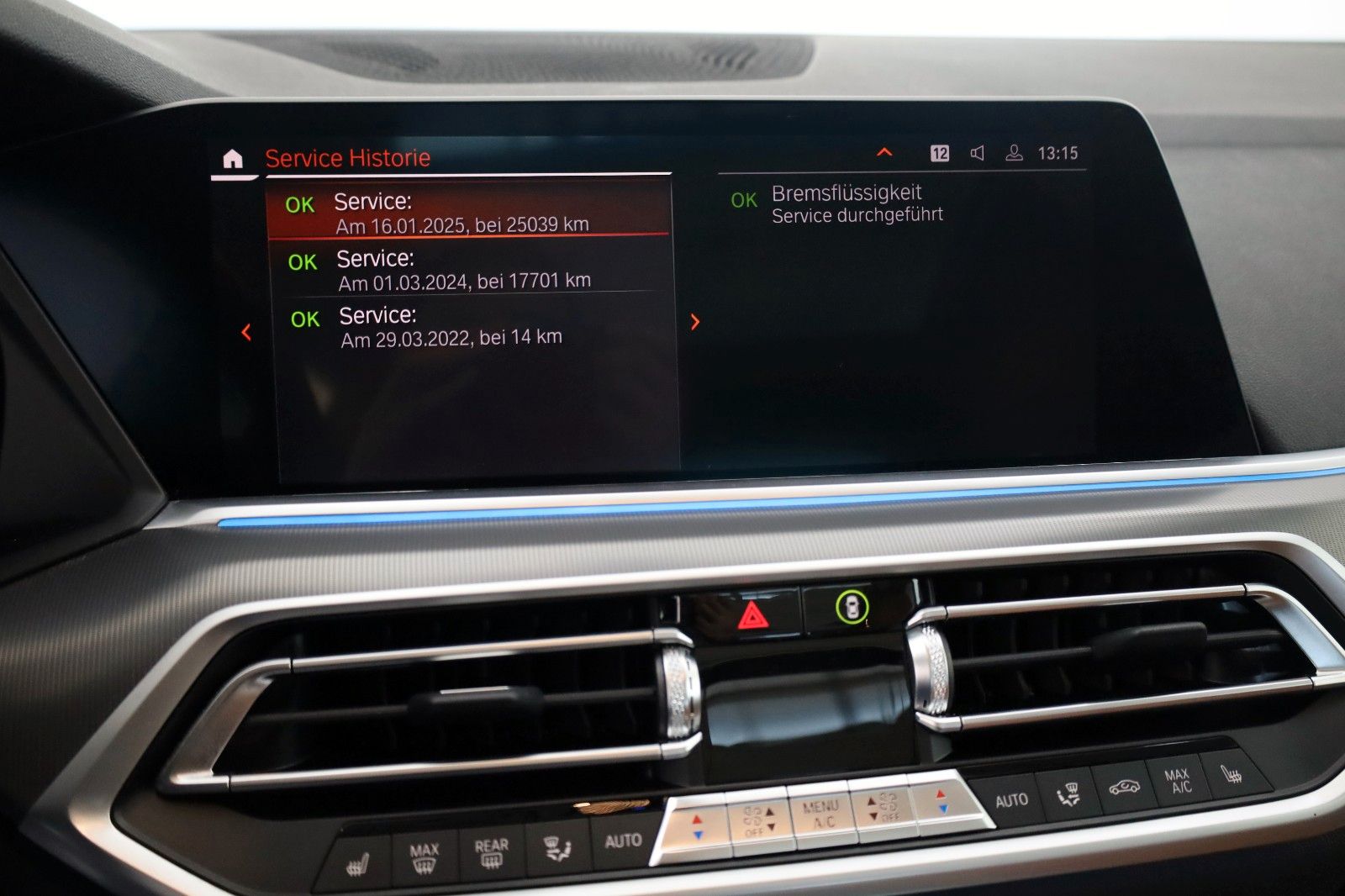 Fahrzeugabbildung BMW X5 xDrive 45e,Leder,Navi,Panorama,HUD,Kamera,ACC
