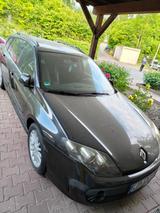 Renault Laguna Grandtour Dynamique 2.0 dCi FAP 110kW... - Renault Laguna: Grandtour Dynamique
