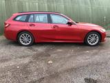BMW 318 Touring - BMW 318: Rot