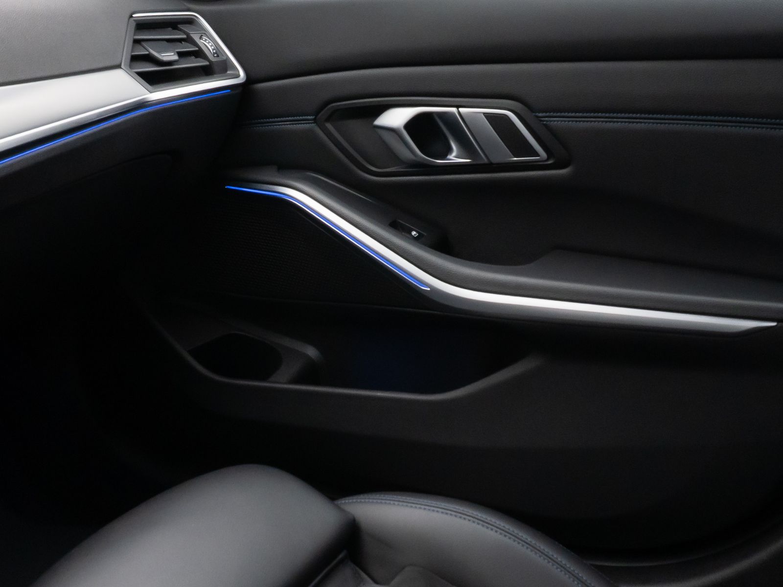 Fahrzeugabbildung BMW 320d M Sport HiFi Kamera DAB DriveAs Geschwindig
