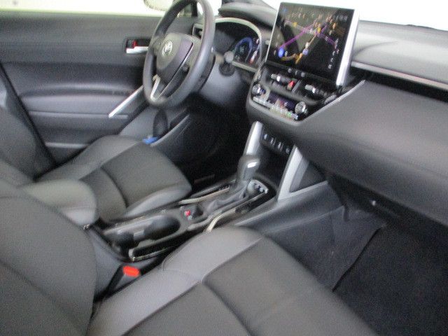 Fahrzeugabbildung Toyota Corolla Cross Lounge Hybrid