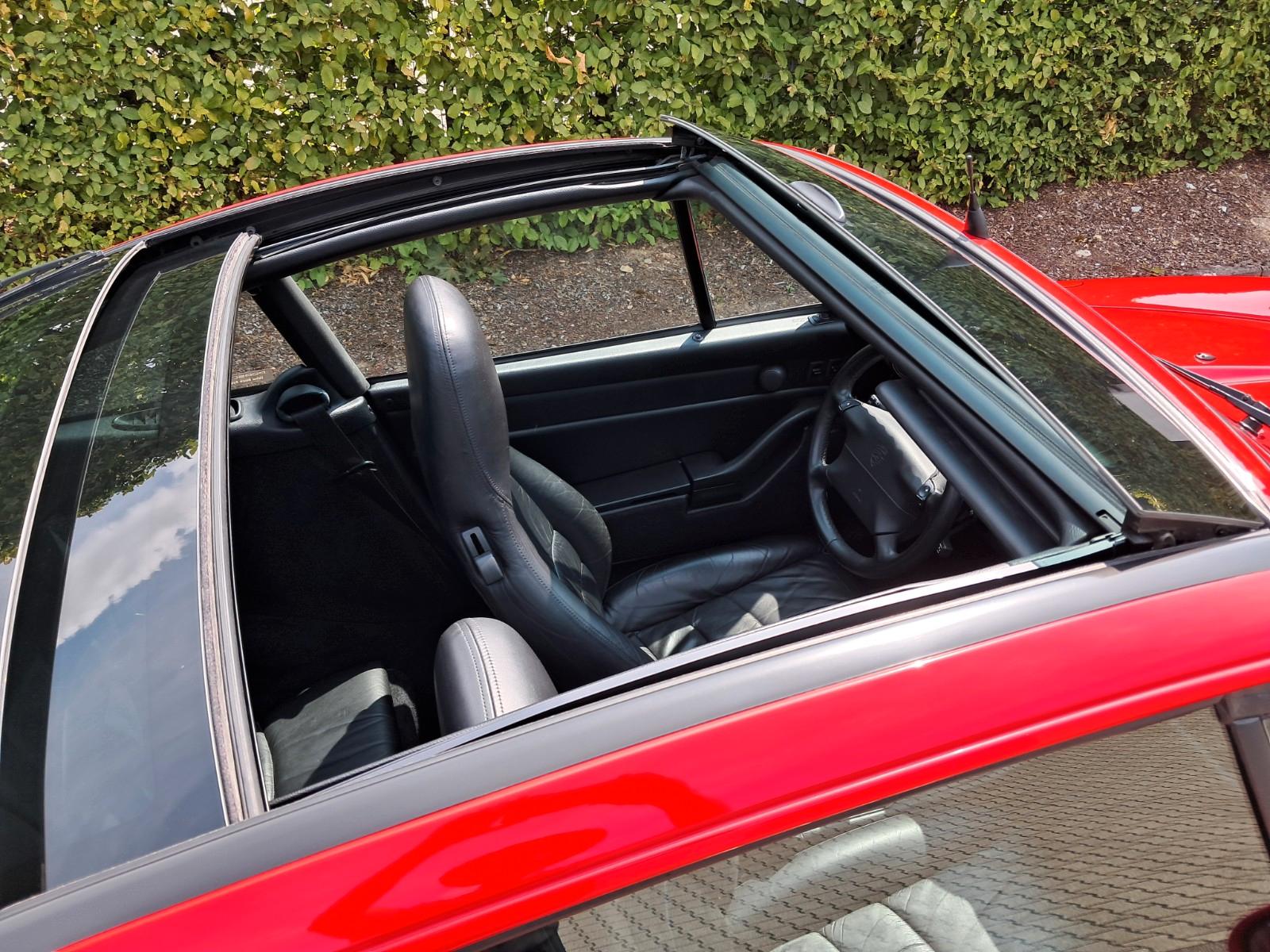 Porsche 993 Targa Deutsch Scheckheft Indischrot
